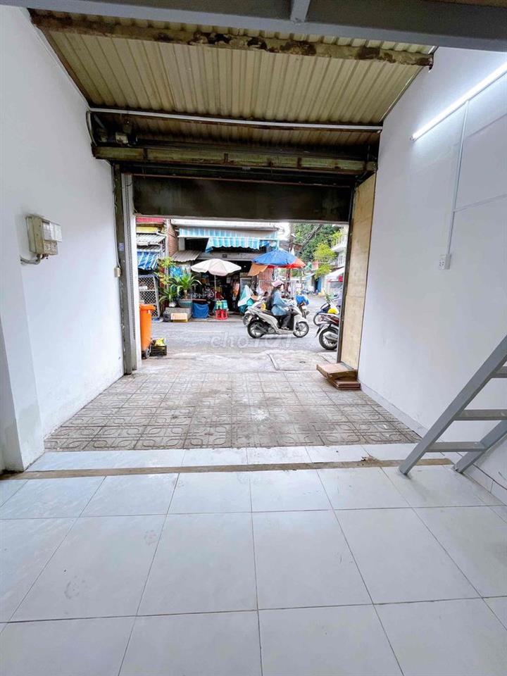 MBKD NẰM NGAY CHỢ BÌNH LONG, XUNG QUANH NHIỀU TIỆN ÍCH, CÓ THỂ Ở NGAY