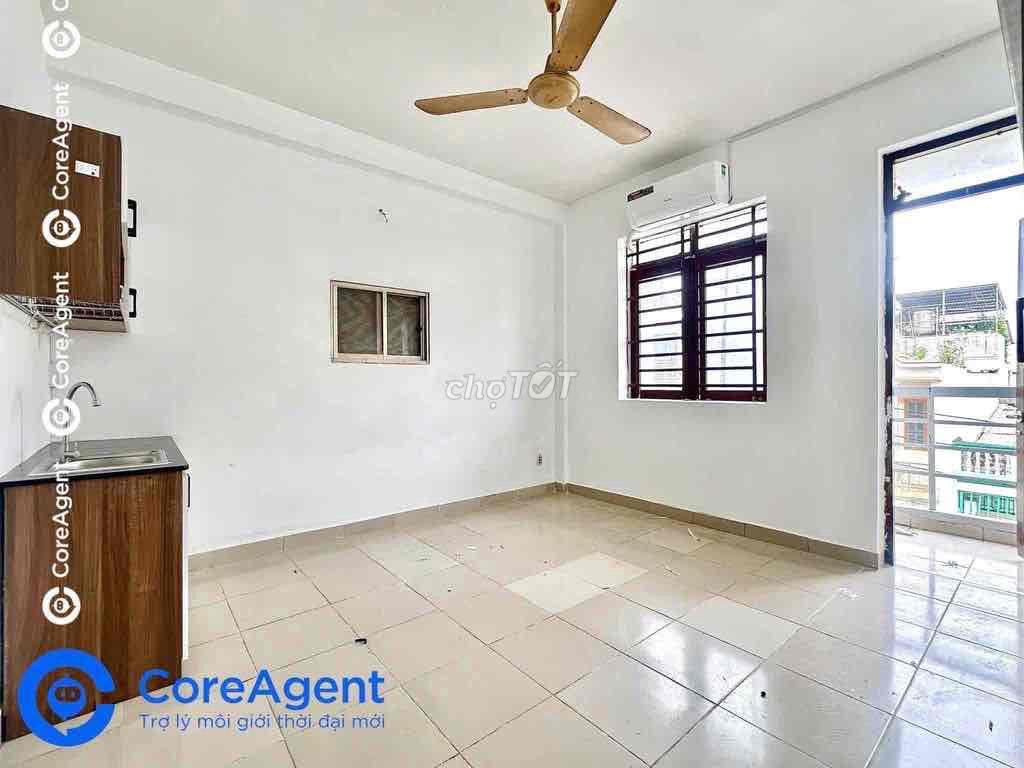 MỚI HOÀN THIỆN CHDV BAN CÔNG SẴN NỘI THẤT CƠ BẢN GẦN ĐẦM SEN
