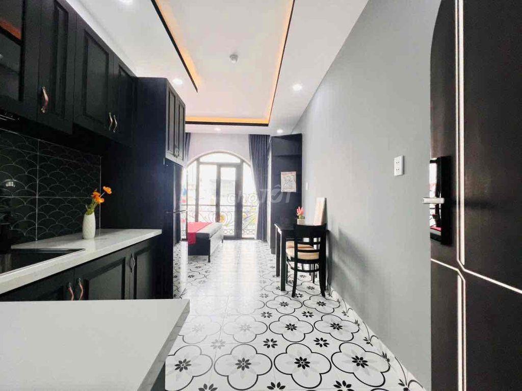 CHDV CAO CẤP SIÊU SANG CHẢNH, FULL NT BAN CÔNG LỚN GẦN ĐH VĂN HIẾN