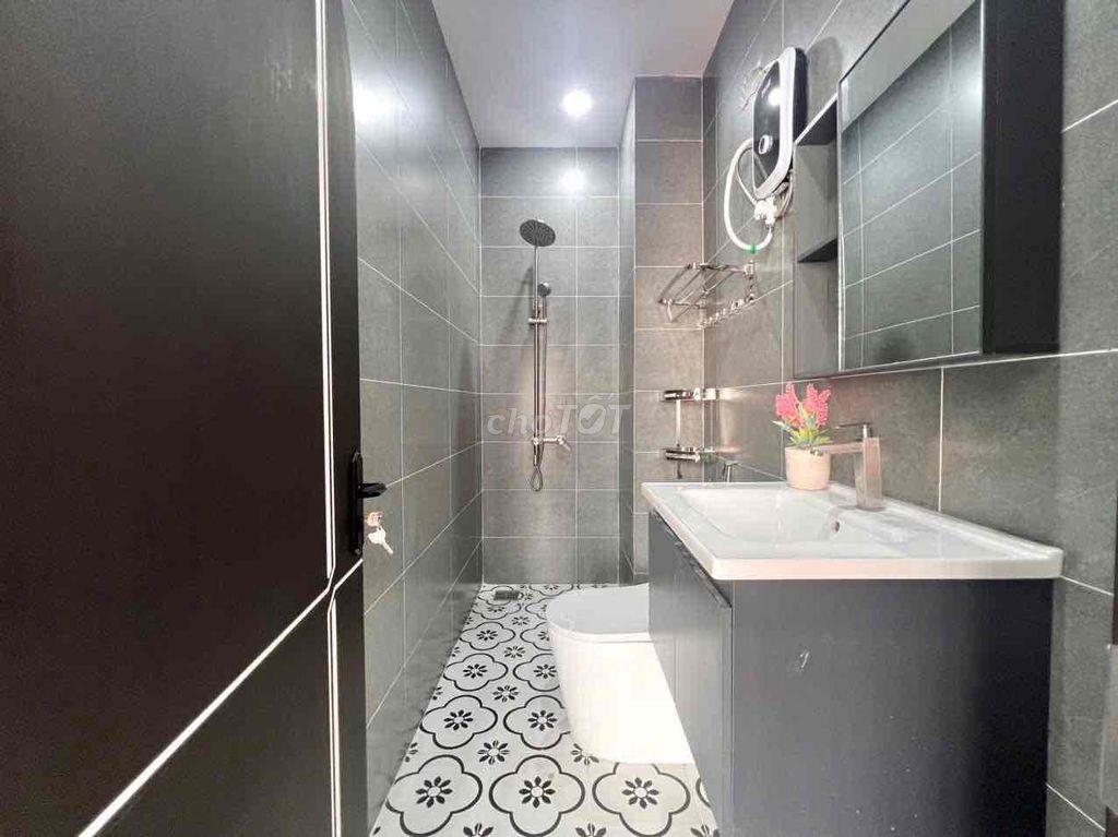 CHDV CAO CẤP SIÊU SANG CHẢNH, FULL NT BAN CÔNG LỚN GẦN ĐH VĂN HIẾN