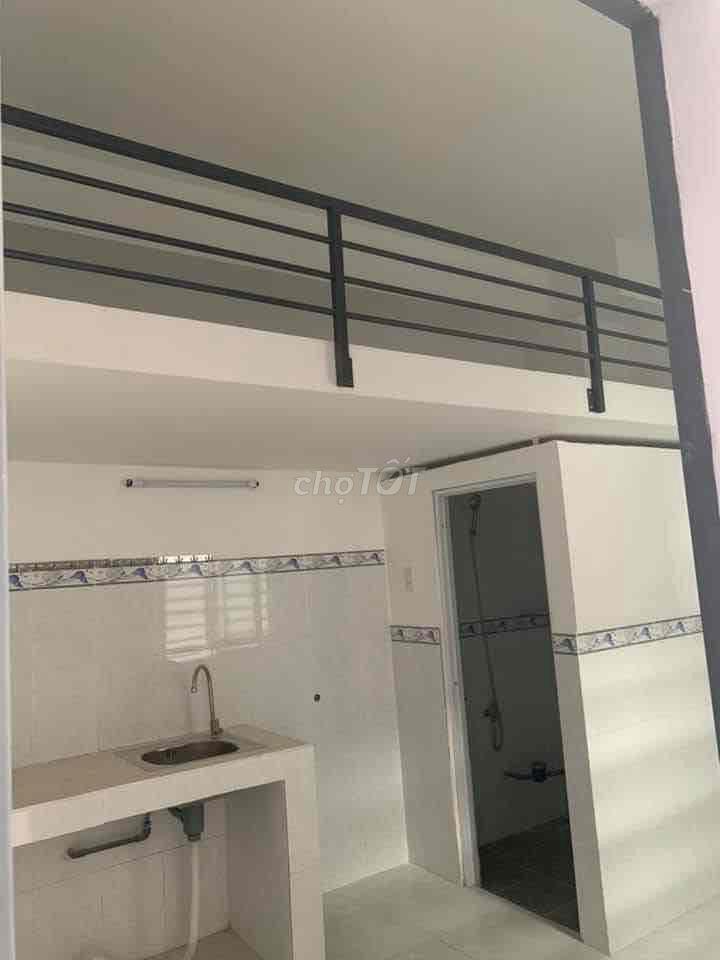 Phòng trọ an ninh, sạch đẹp, có ban công cho thuê tại Quận Bình Tân