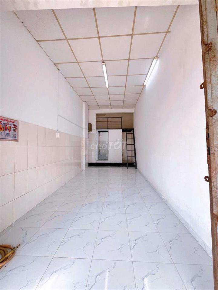 Mặt bằng mặt tiền Âu Cơ, Tân Bình cần tìm khách thuê gấp!