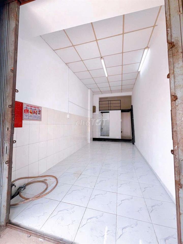 Mặt bằng mặt tiền Âu Cơ, Tân Bình cần tìm khách thuê gấp!