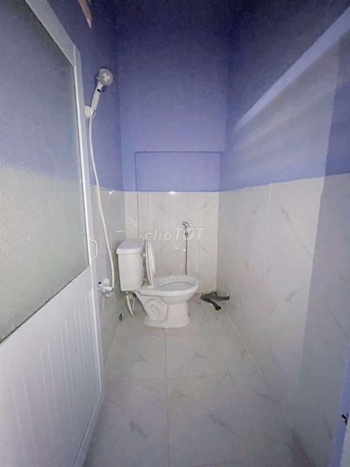 STUDIO BAN CÔNG TÂN BÌNH THOÁNG MÁT SIU RỘNG