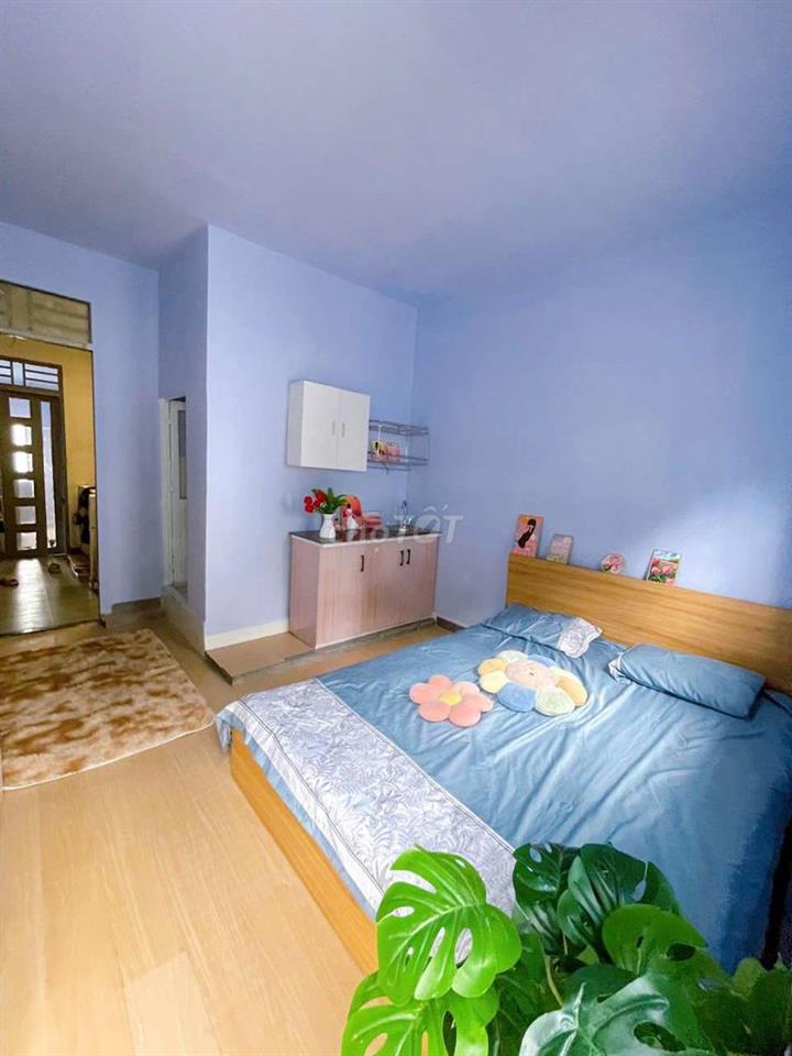 STUDIO BAN CÔNG TÂN BÌNH THOÁNG MÁT SIU RỘNG