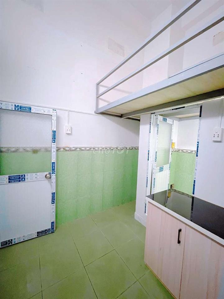 PHÒNG CÓ GÁC SIÊU HẠT DẺ GẦN ĐH VĂN HIẾN - ĐH CÔNG THƯƠNG