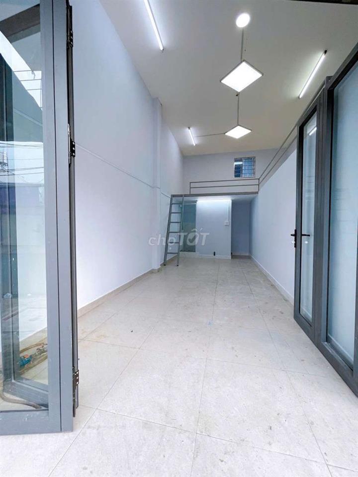 Mặt bằng mặt tiền Thoại Ngọc Hầu ngay ngã tư Bốn xã quận Tân Phú