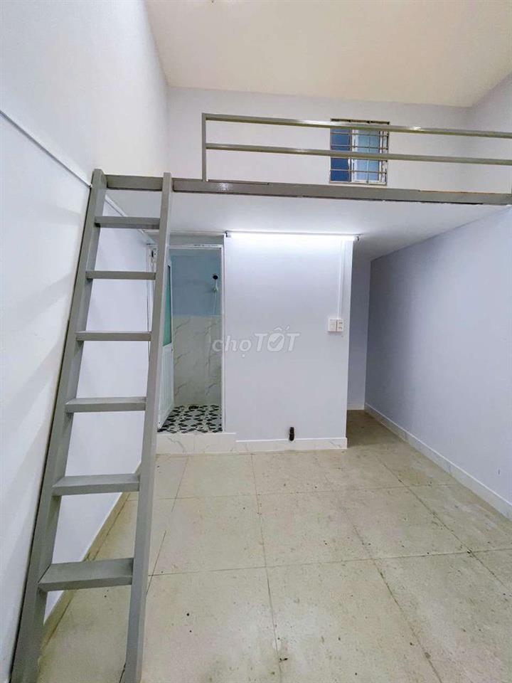 Mặt bằng mặt tiền Thoại Ngọc Hầu ngay ngã tư Bốn xã quận Tân Phú