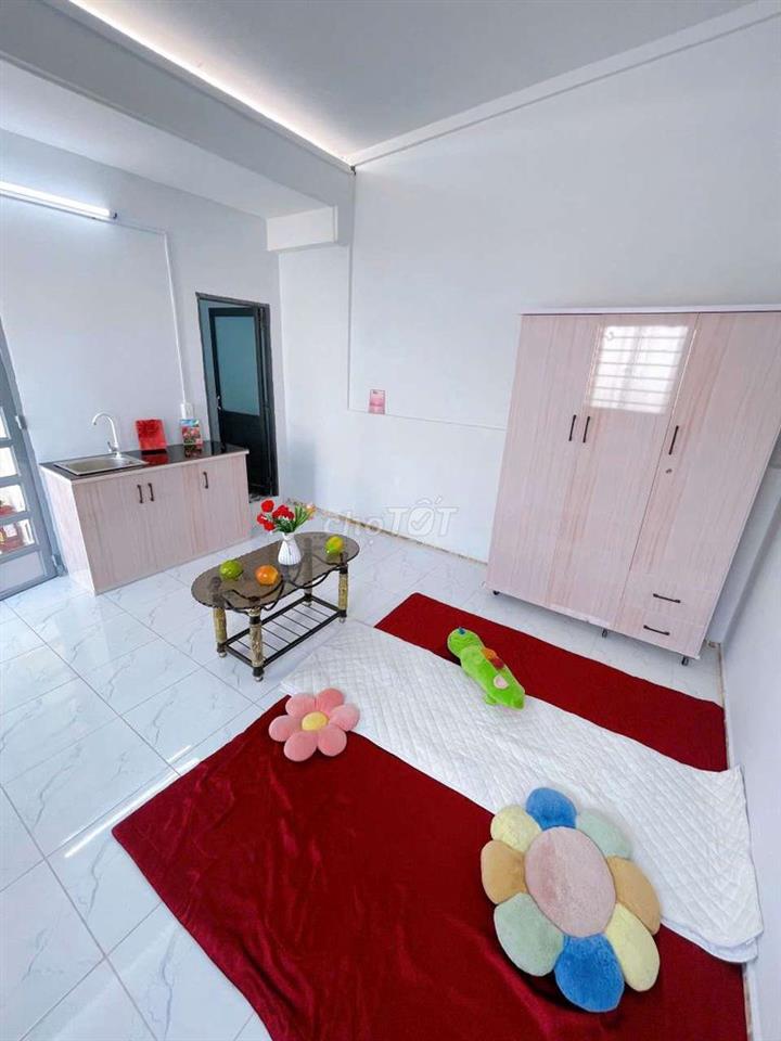 Chính chủ cho thuê phòng Ban Công Thoáng Mát