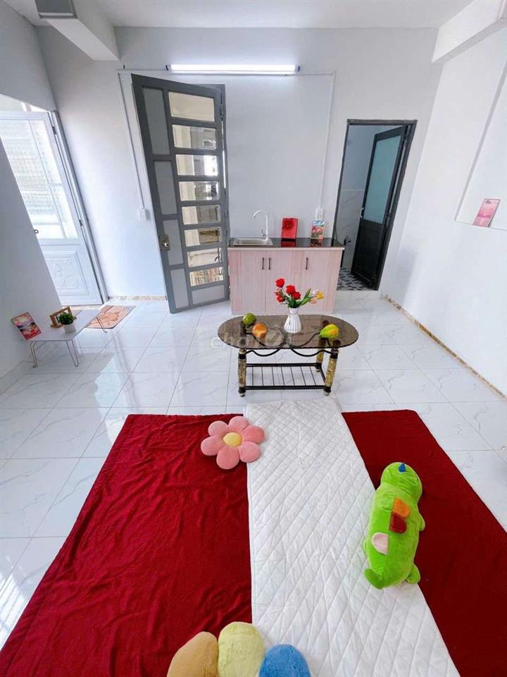 Chính chủ cho thuê phòng Ban Công Thoáng Mát