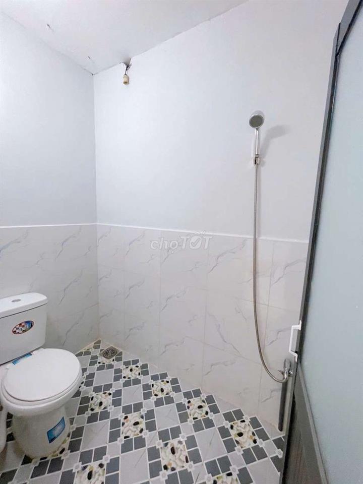 Chính chủ cho thuê phòng Ban Công Thoáng Mát