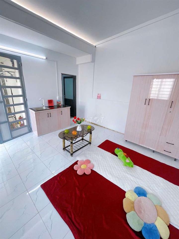 Chính chủ cho thuê phòng Ban Công Thoáng Mát