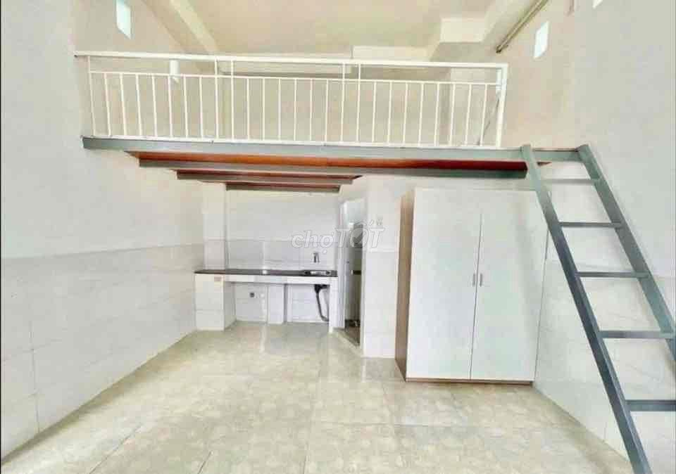 Tìm nam ở ghép 1-1 ngay chân cầu bưng, gần Lê Trọng Tấn