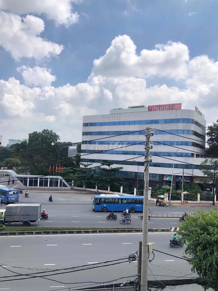Nhà mặt tiền Tô ký- đối điện Cổng PMQT, Sinh Đi bộ đi học , An Toàn.