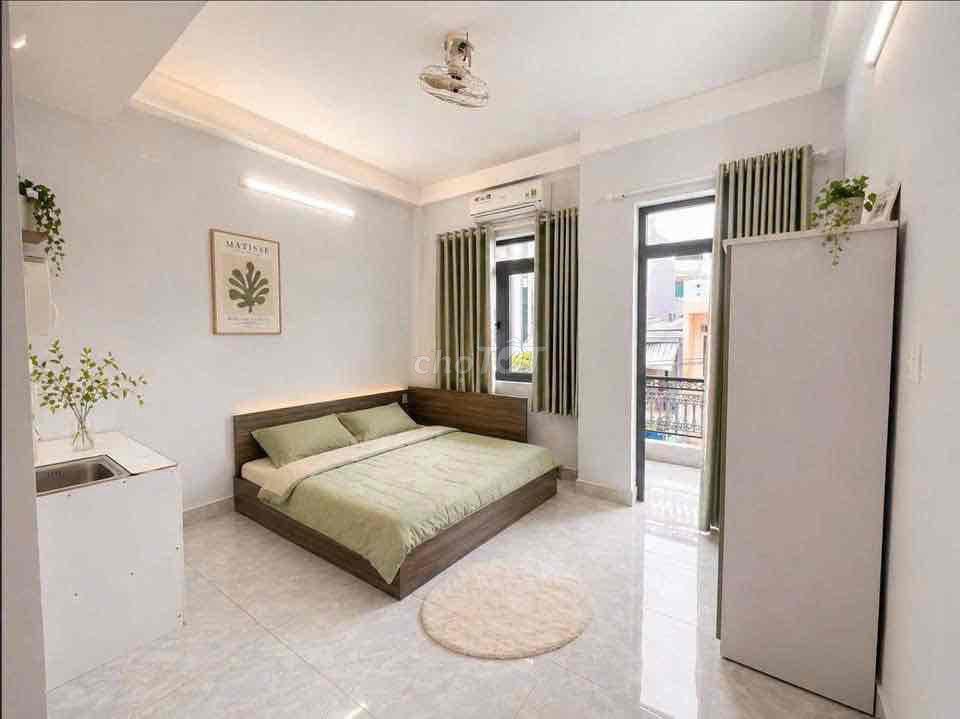 Phòng Ban công Giá Rẻ đầy đủ nội thất Tân sơn nhì