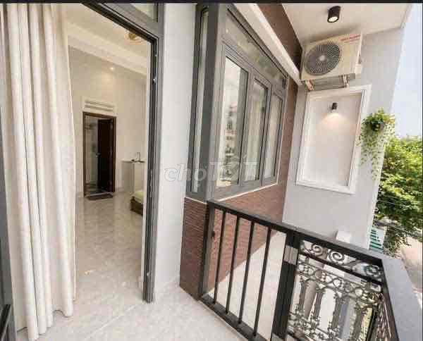 Phòng Ban công Giá Rẻ đầy đủ nội thất Tân sơn nhì