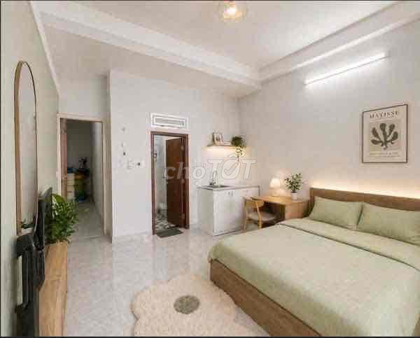 Phòng Ban công Giá Rẻ đầy đủ nội thất Tân sơn nhì