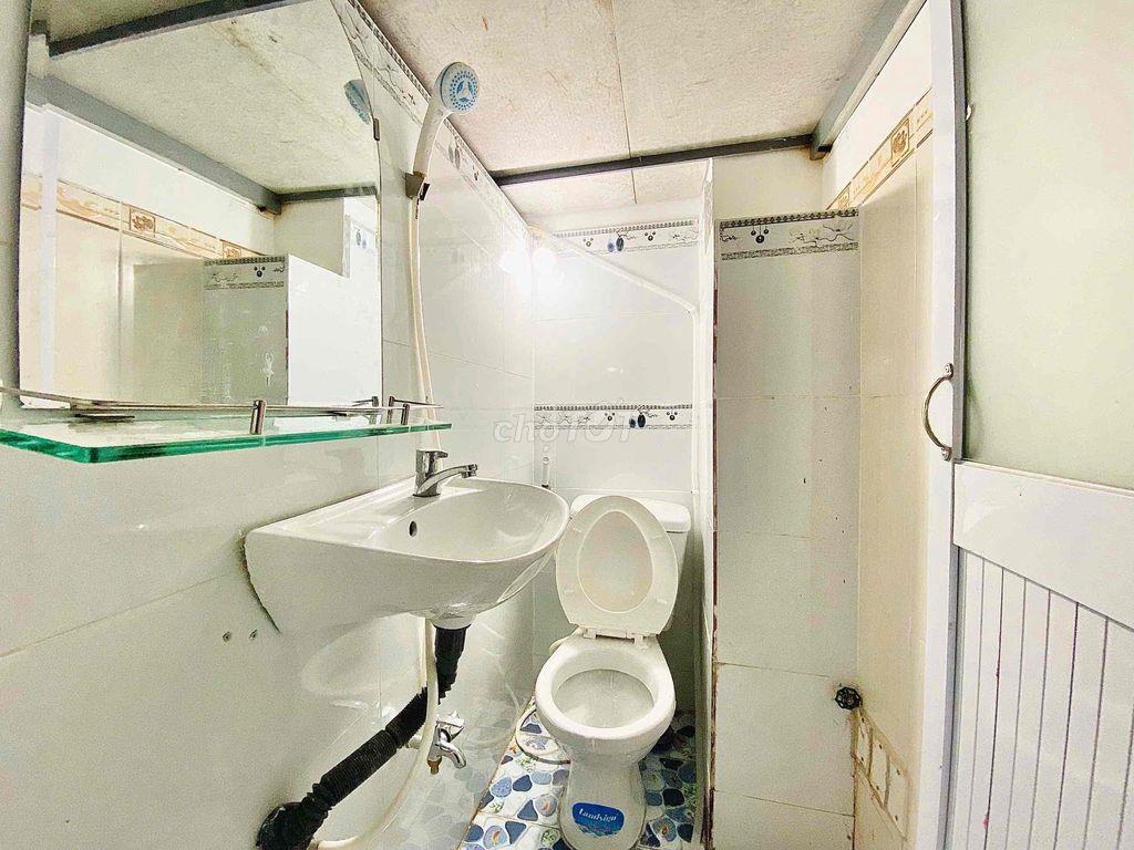 PHÒNG TRỌ CÓ GÁC RỘNG - NGÃ TƯ BỐN XÃ -