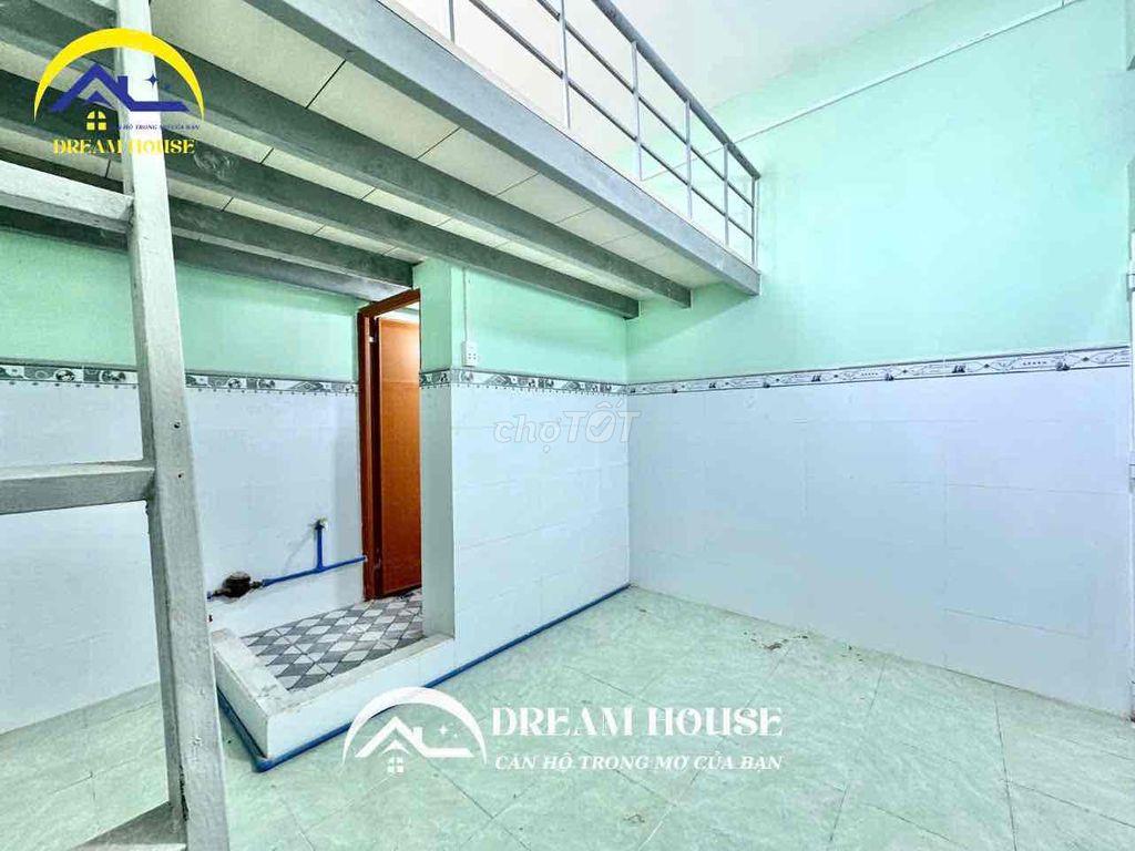PHÒNG GẦN TRƯỜNG ĐH VĂN HIẾN VÀ ĐẦM SEN