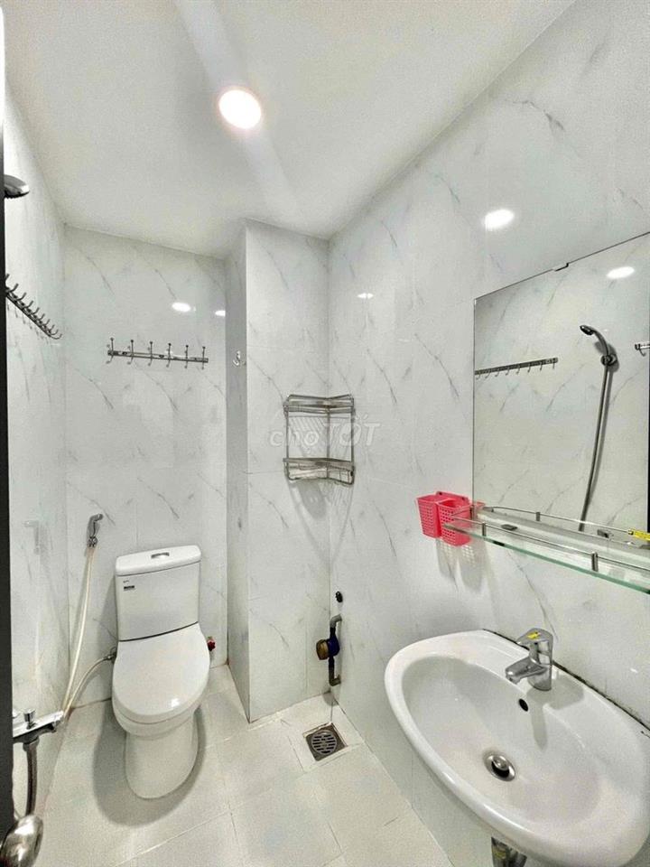 STUDIO FULL NT CÓ CỬA SỔ TRỜI NGAY BẾP gần Aeon TP