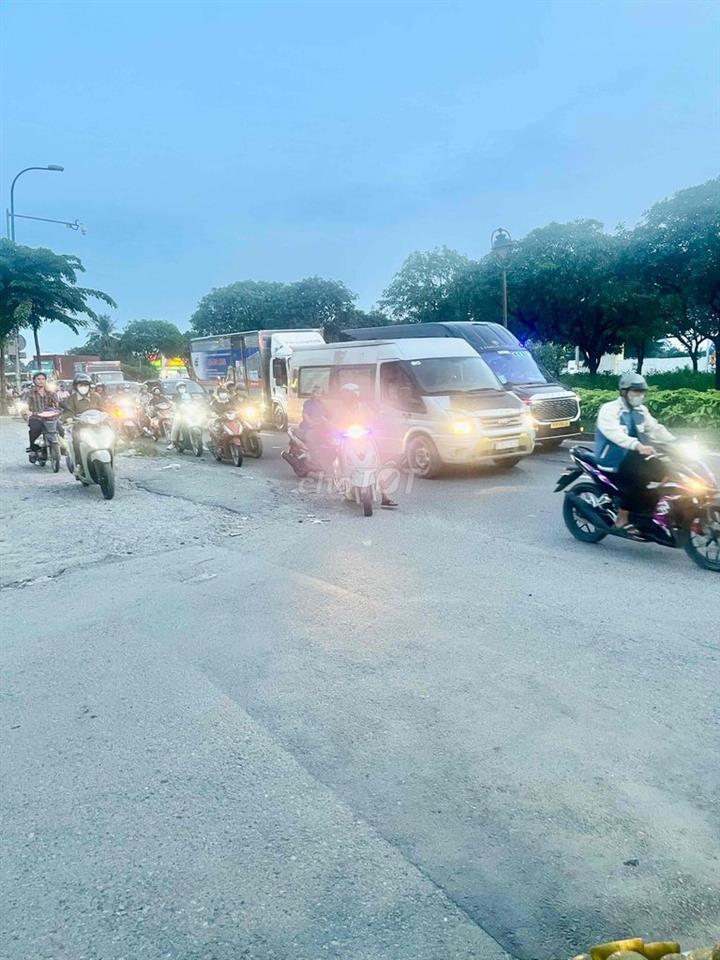 Cho thuê mặt bằng giá rẽ bình tân,tỉnh lộ 10