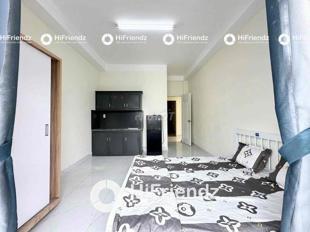 CHO THUÊ PHÒNG BANCOL CHỈ TÍNH ĐIỆN NƯỚC NGAY LUỸ BÁN BÍCH,ĐẦM SEN