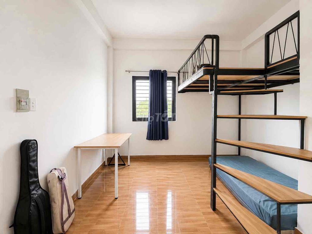 CHO THUÊ PHÒNG CỬA SỔ TRỜI-GÁC CAO ĐỨNG ĐƯỢC GẦN HOÀ BÌNH,ĐH VĂN HIẾN