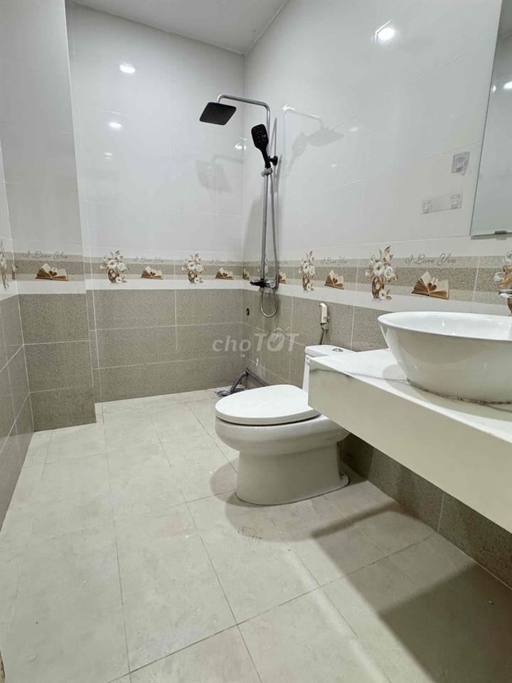 CHO THUÊ NGUYÊN TẦNG 2 - 3PN - 1 BẾP - 1WC