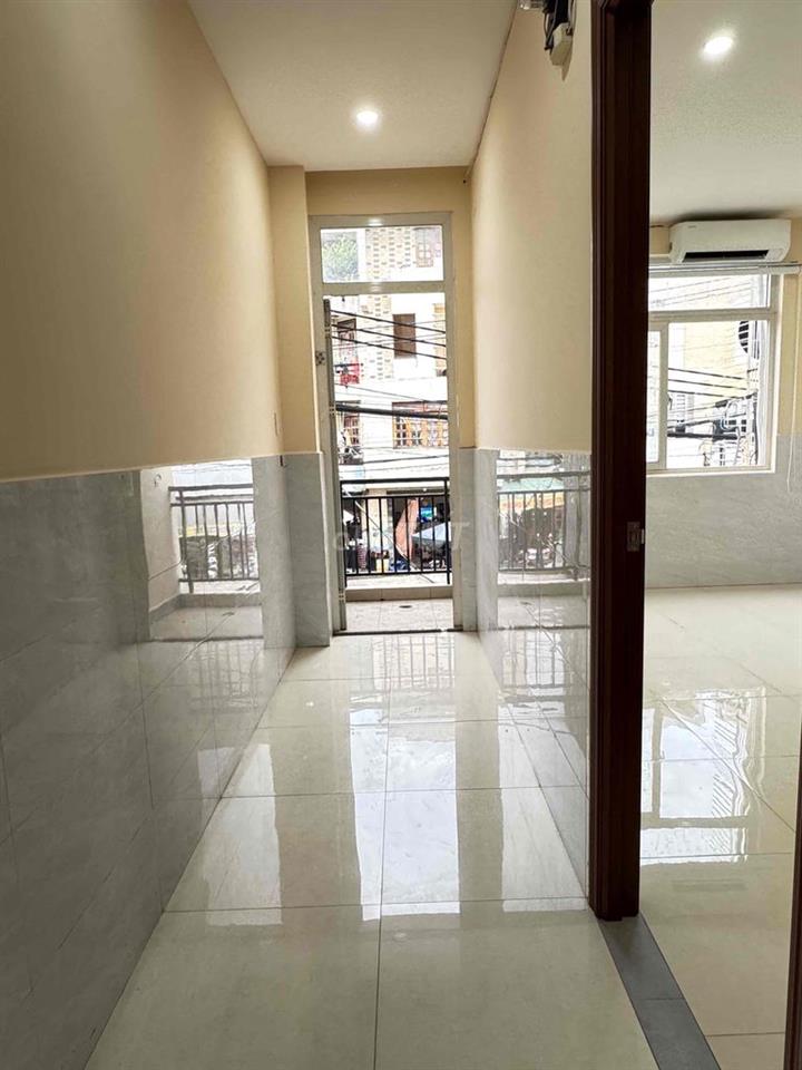 PHÒNG MỚI - CỬA SỔ - BAN CÔNG