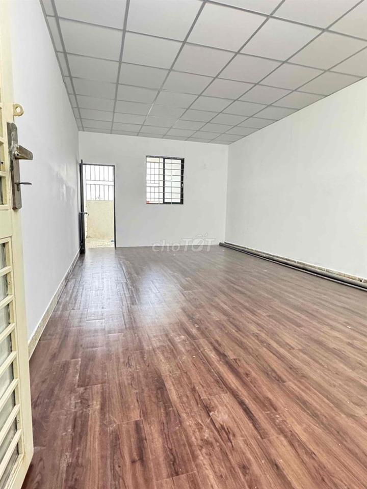 PHÒNG SIÊU LỚN - 2PN - 1WC - KHU TÊN LỬA