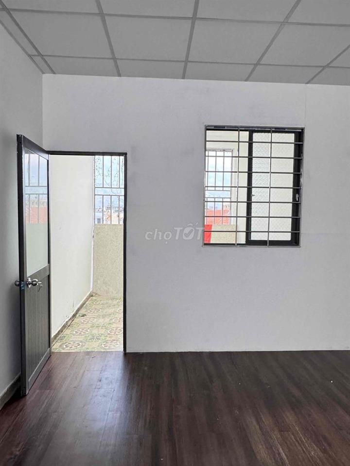 PHÒNG SIÊU LỚN - 2PN - 1WC - KHU TÊN LỬA