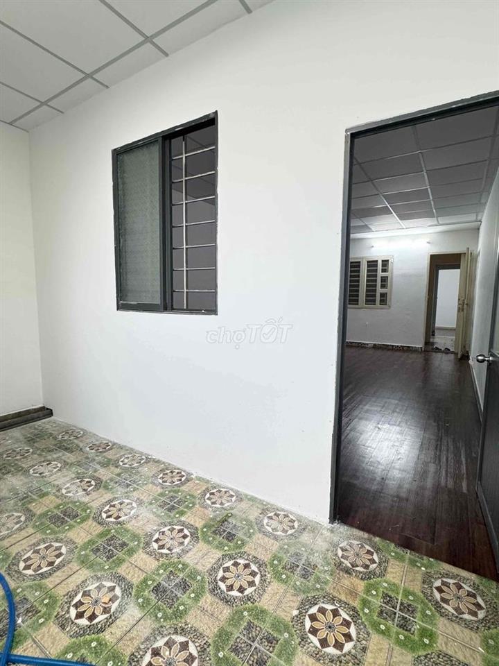 PHÒNG SIÊU LỚN - 2PN - 1WC - KHU TÊN LỬA