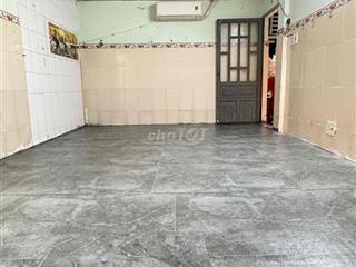 PHÒNG RỘNG - TẦNG TRỆT - GẦN BẾN XE MIỀN TÂY