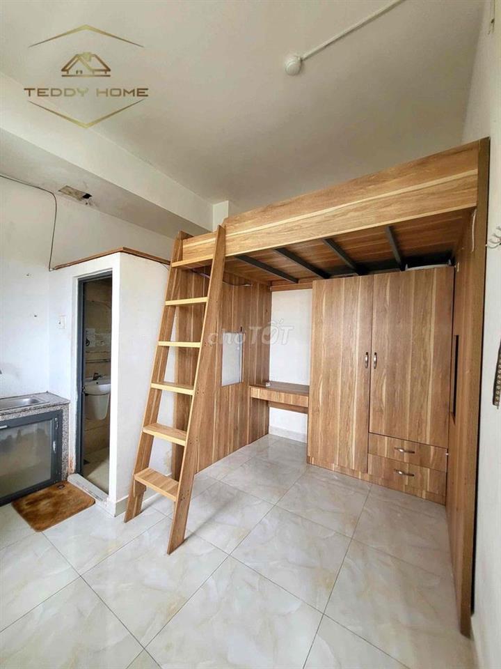 PHÒNG BANCOL - MÁY LẠNH - GÁC GỖ - TỦ ĐỒ - THANG MÁY