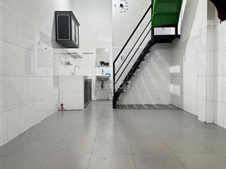PHÒNG BAN CÔNG -  1 TRỆT - 1 LẦU - 2WC
