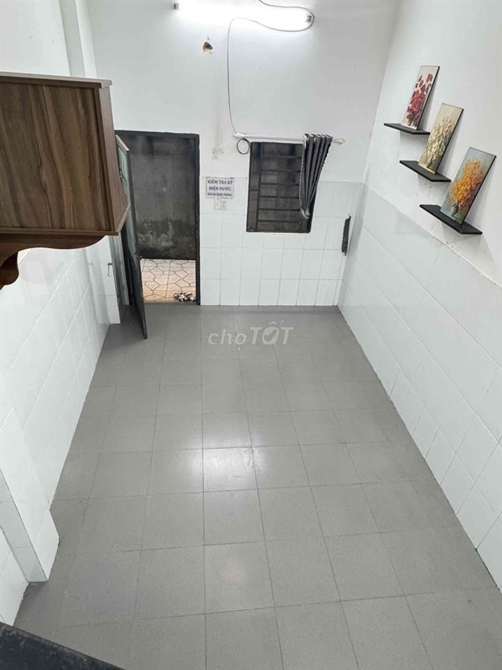 PHÒNG BAN CÔNG -  1 TRỆT - 1 LẦU - 2WC
