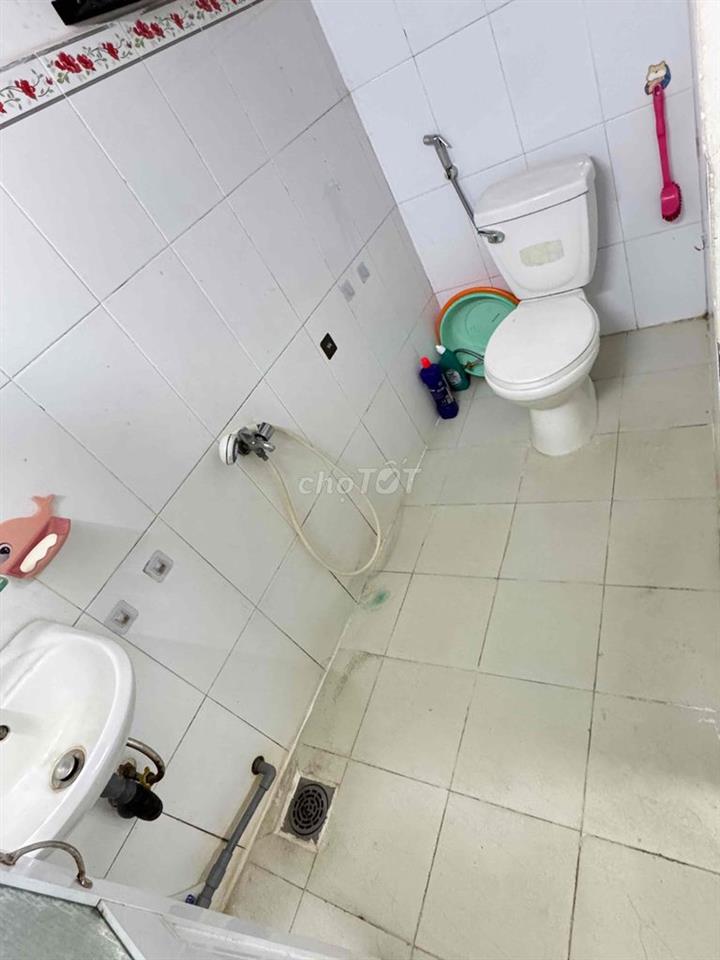 PHÒNG SẴN MÁY LẠNH - THANG MÁY