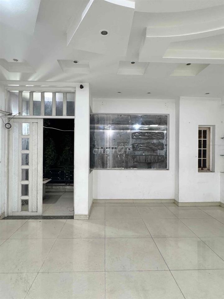 PHÒNG BAN CÔNG ( 78m2 ) - MÁY LẠNH - 1PN - 1WC
