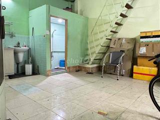 PHÒNG - 1 TRỆT - 1 GÁC - 1WC - CỬA SỔ THOÁNG MÁT