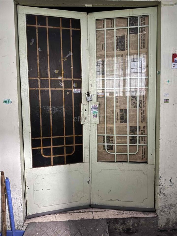 PHÒNG - 1 TRỆT - 1 GÁC - 1WC - CỬA SỔ THOÁNG MÁT