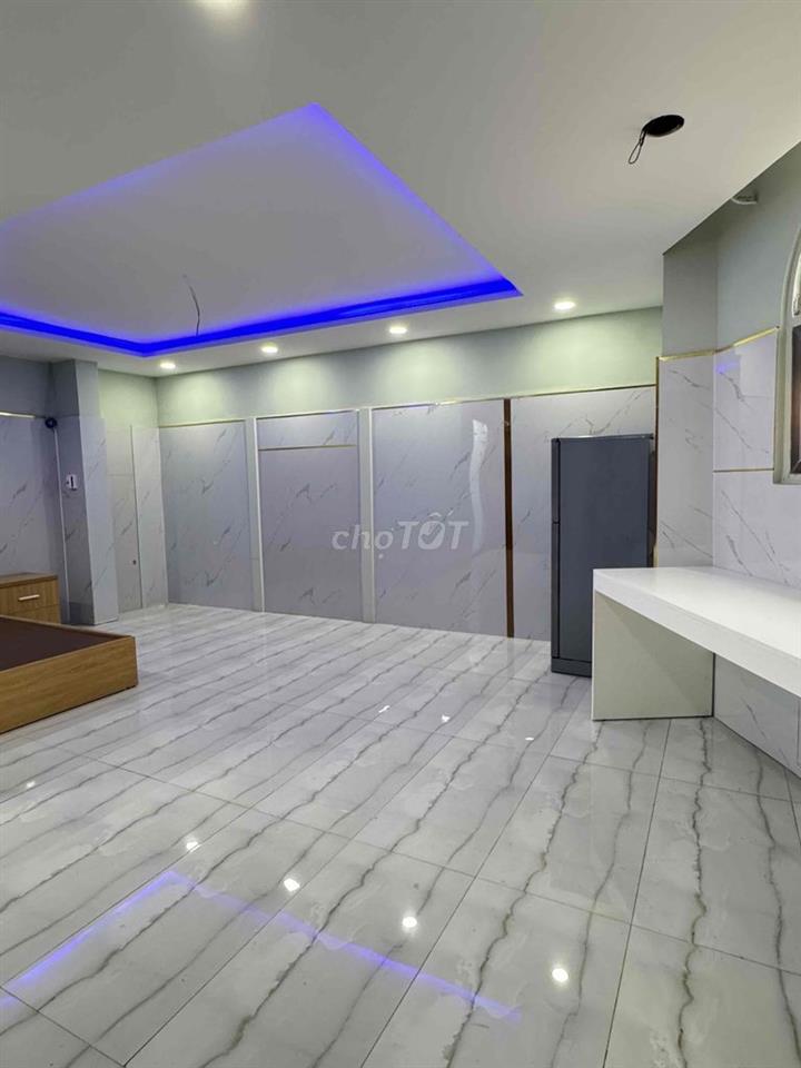 PHÒNG FULL NỘI THẤT - SIÊU RỘNG - THANG MÁY