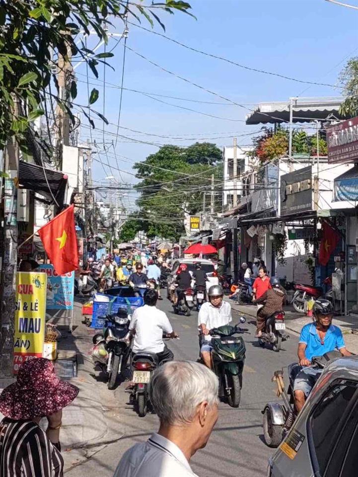 CHO THUÊ VỈA HÈ TRƯỚC NHÀ BÁN ĐỒ ĂN/ĐỒ UỐNG MANG ĐI