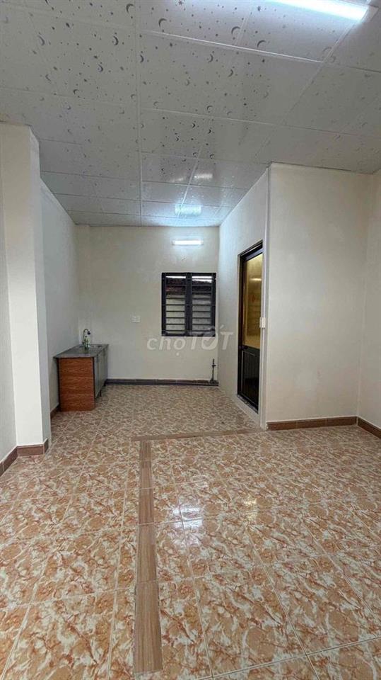 PHÒNG BAN CÔNG - KHU TÊN LỬA - CUỐI Đ.VÀNH ĐAI TRONG