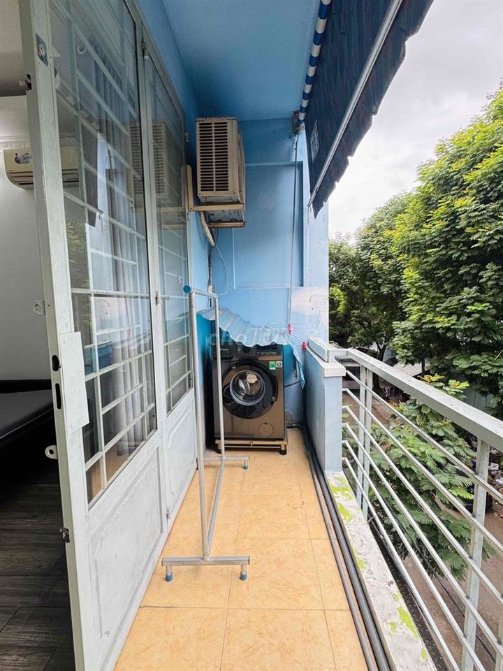 BAN CÔNG - TÁCH BẾP - MÁY GIẶT RIÊNG - 1PN