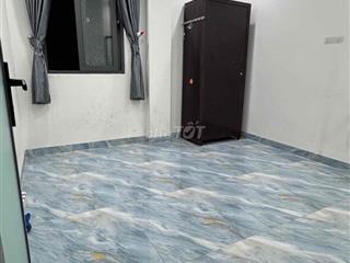 PHÒNG - SẴN MÁY LẠNH - TỦ