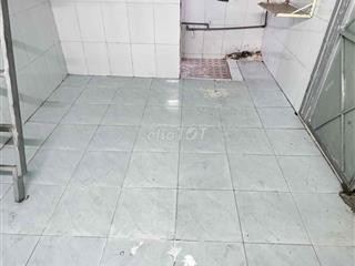 TẦNG TRỆT - CÓ GÁC - XE DẮT VÔ PHÒNG