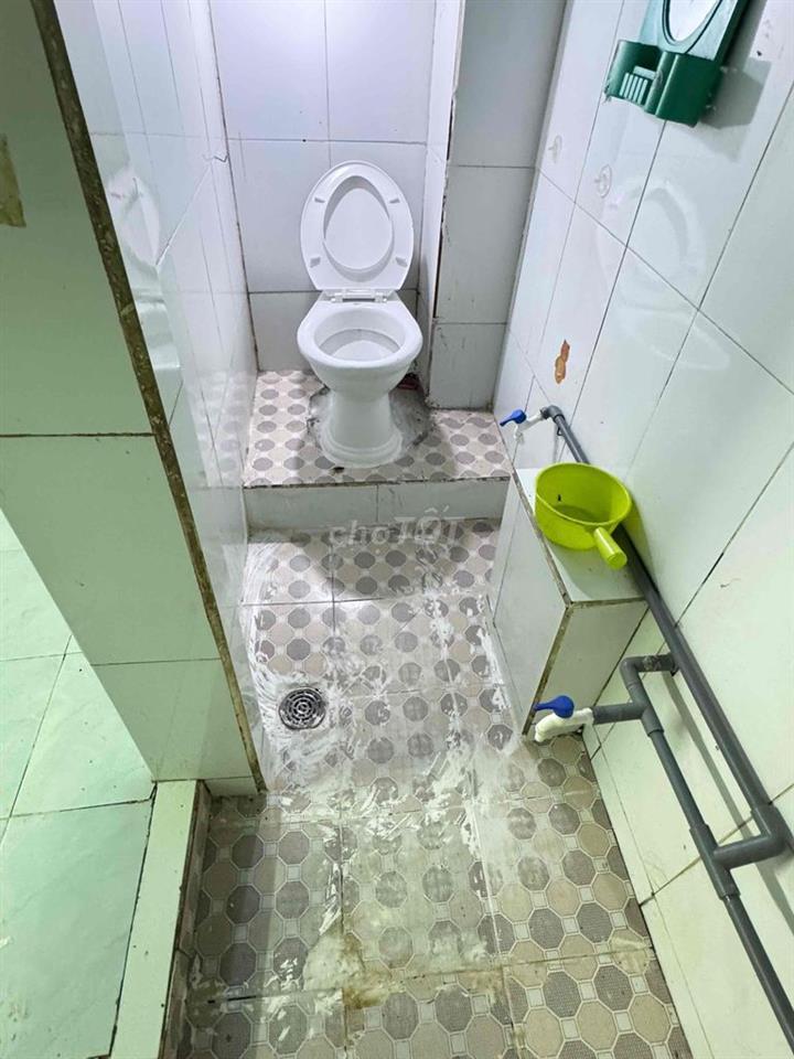 TẦNG TRỆT - CÓ GÁC - XE DẮT VÔ PHÒNG