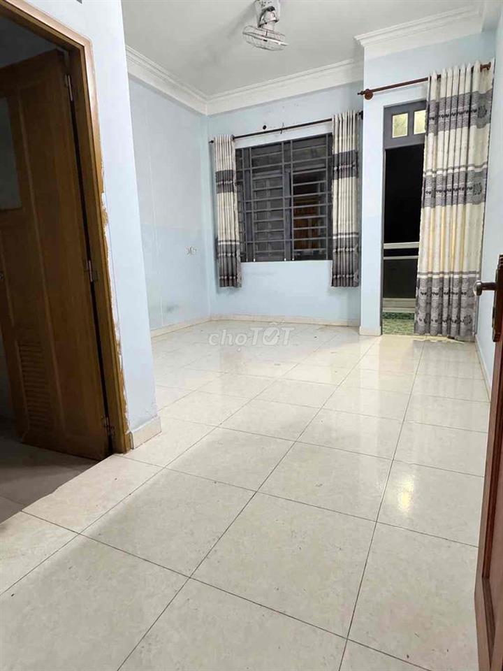 CHO THUÊ NGUYÊN LẦU 1 - 1PK ( CÓ BẾP ) + 1PN BAN CÔNG - 1WC