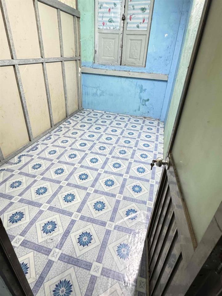 MẶT TIỀN - NHÀ NGUYÊN CĂN