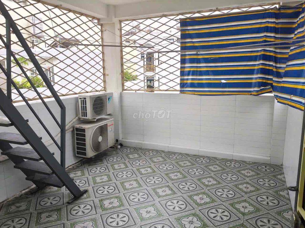 4PN 3WC Âu Cơ gần ĐH Văn Hiến, KDC đông đúc
